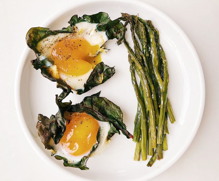Greens + Squash Egg Cups {Whole30 + Vegetarian}
